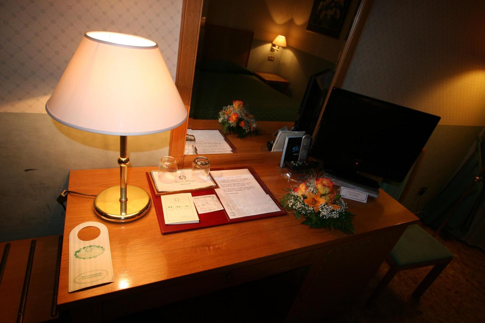 Nuovo Albergo Киети Екстериор снимка